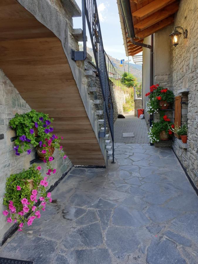 Suite Del Villaggio Sarre Eksteriør bilde